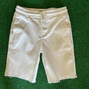 Boys White Hudson Shorts - size 7